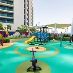 Aliving Relaxing 2Br Apartment Aykon City