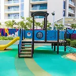 Aliving Relaxing 2Br Apartment Aykon City