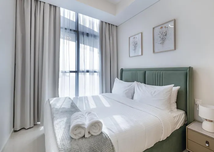 Aliving Relaxing 2Br Apartment Aykon City