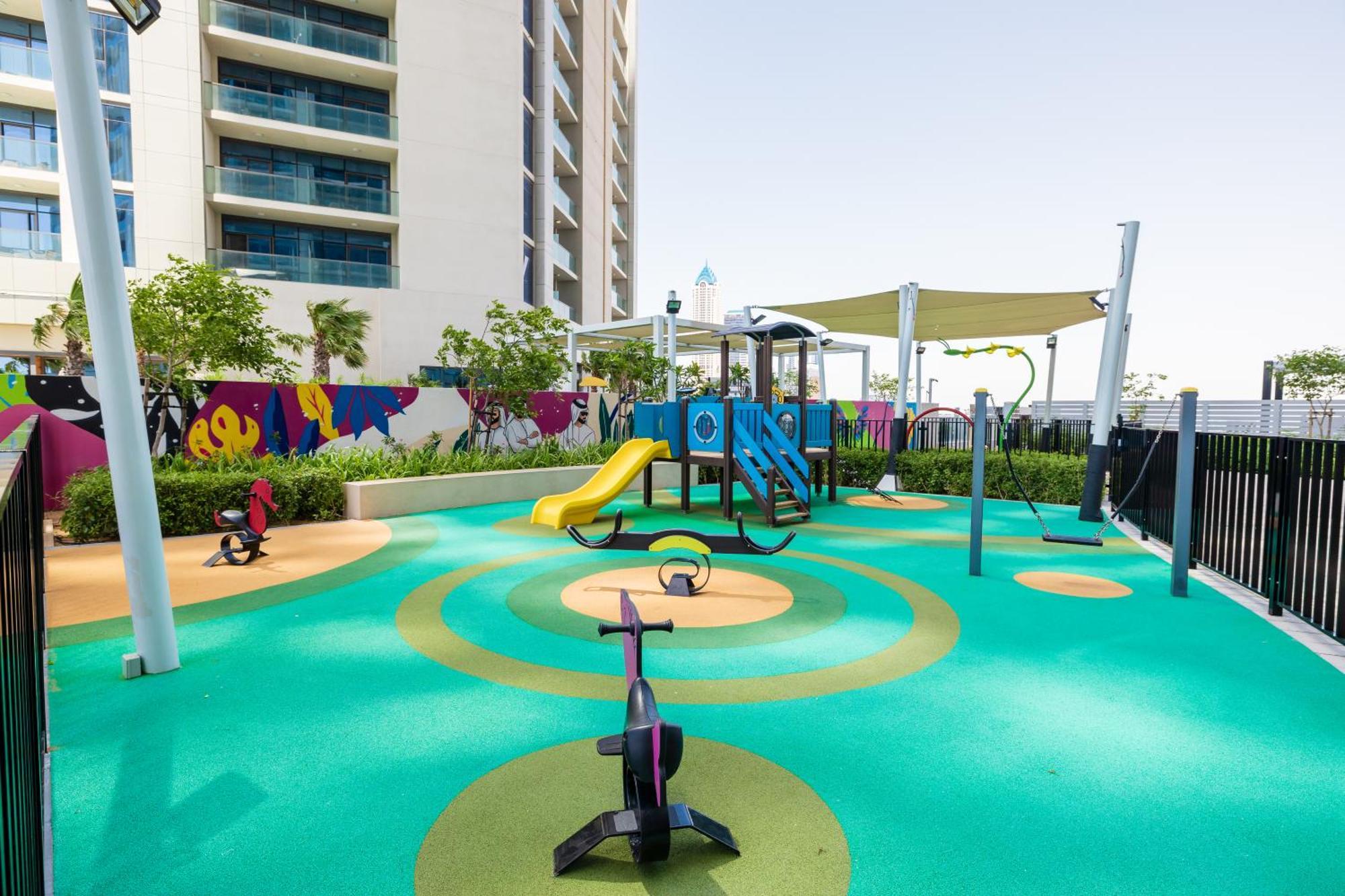 Apartment Aliving Relaxing 2br Aykon Dubai