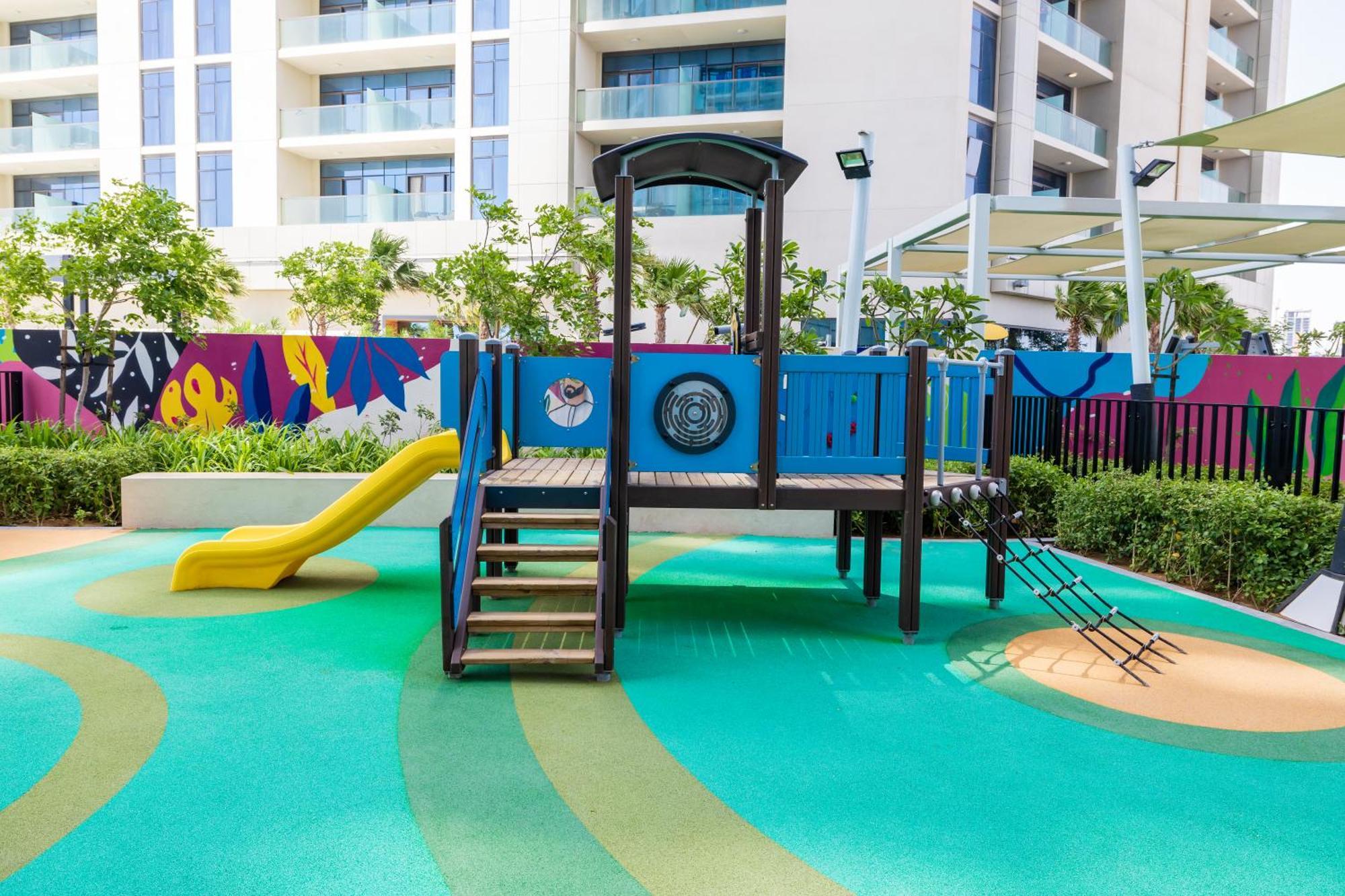 Apartment Aliving Relaxing 2br Aykon Dubai