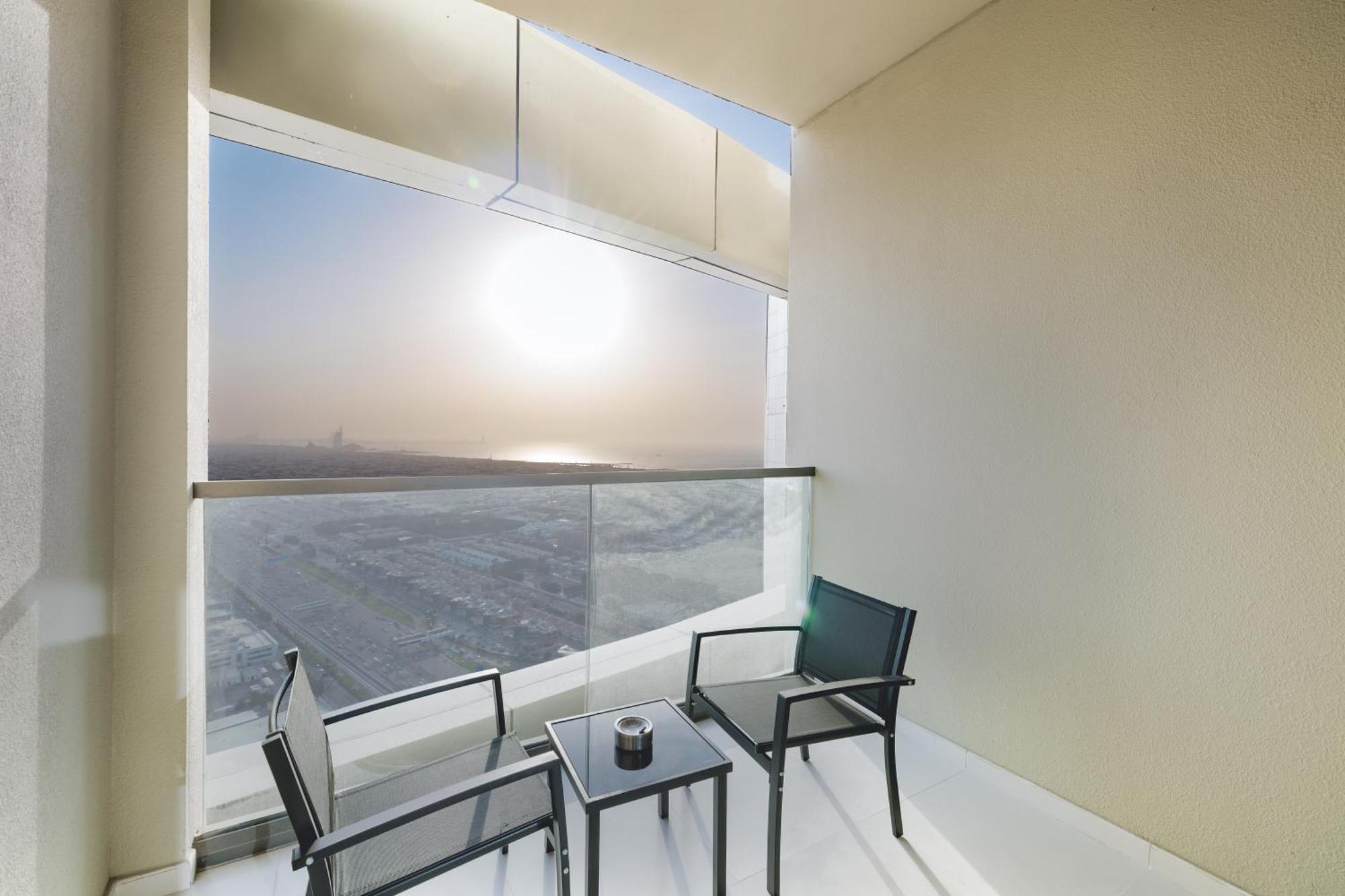 Aliving Relaxing 2br Aykon Apartment